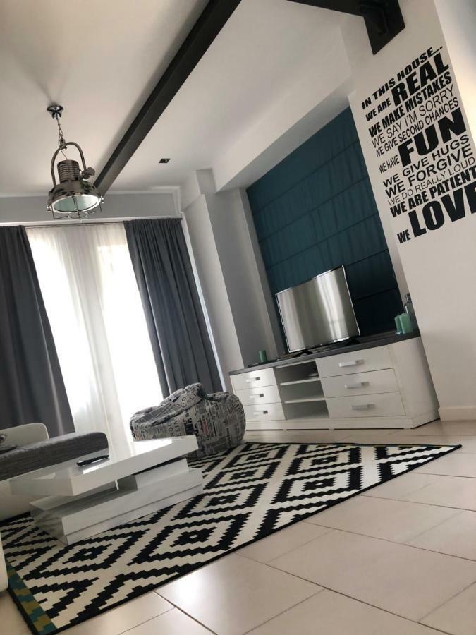 Le Reve Apartment Mamaia Nord Exterior photo